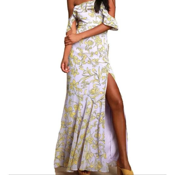 Lulu's Dresses & Skirts - LuLu's Floral Patterned Dress